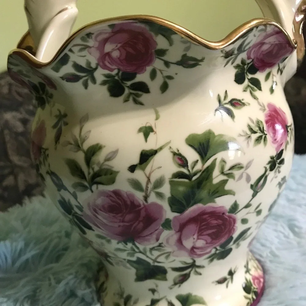 The Ivory & Roses Series Porcelain Vase Basket 12